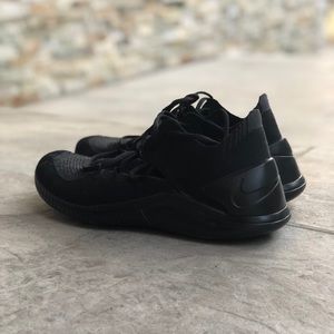Nike Black Women’s Sneaker Size US 7 1/2